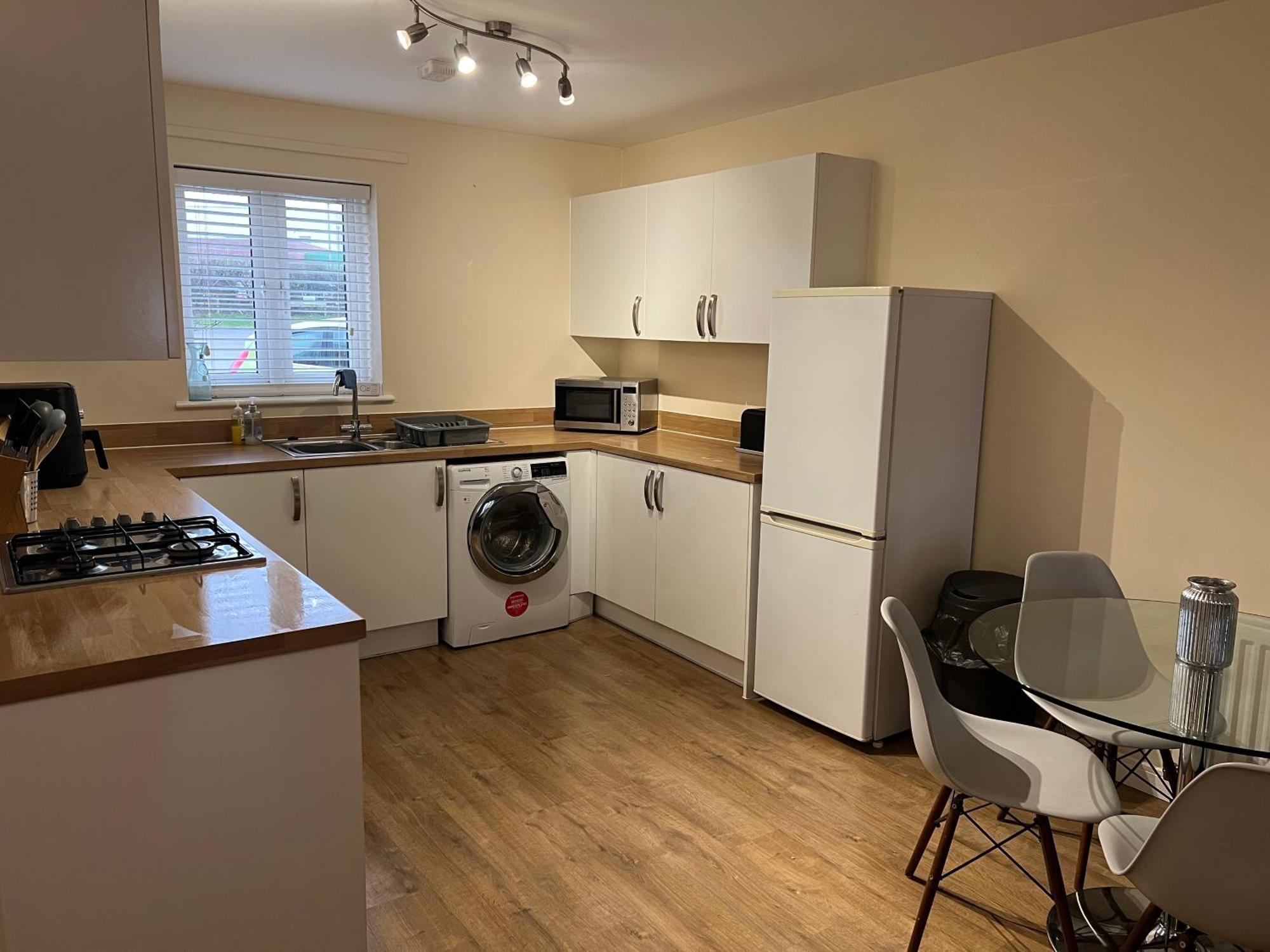Home Away From Home: Cozy Two Bedroom Apartment Banbury Exterior foto